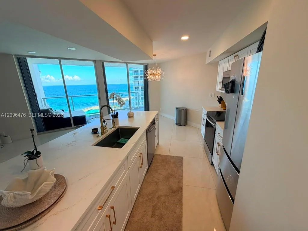En Renta 16485 Collins Avenue 932, Sunny Isles Beach, FL 33160, Sunny Isles Beach, FL 33160
