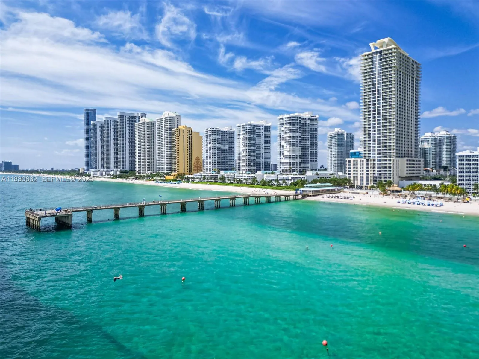 Foto de propiedad en 16485 Collins Avenue PH35C, Sunny Isles Beach, FL 33160 Sunny Isles Beach con MLS# 