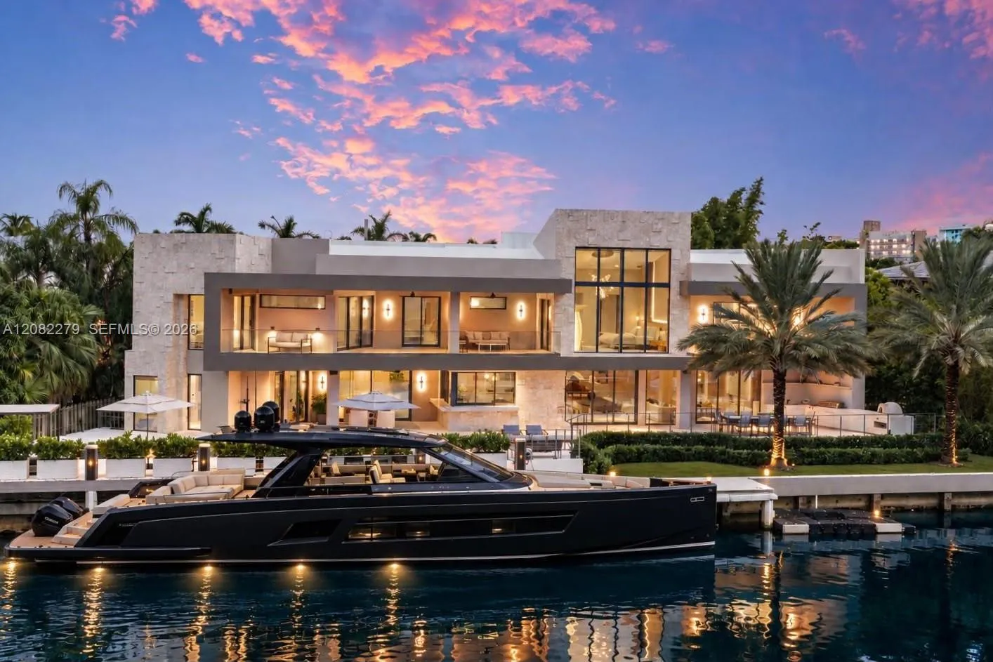 En Venta 16495 NE 32nd Avenue, North Miami Beach, FL 33160, North Miami Beach, FL 33160