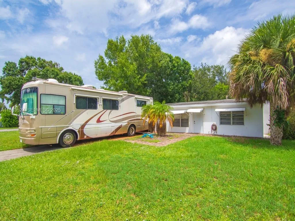 Foto de propiedad en 1650 5 Avenue, Vero Beach, FL 32960 Vero Beach con MLS# 
