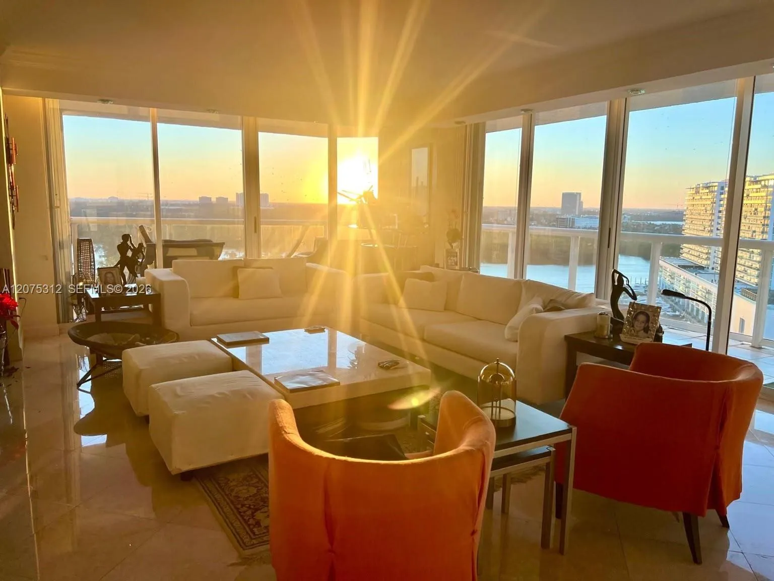 Foto de propiedad en 16500 Collins Avenue 1856, Sunny Isles Beach, FL 33160 Sunny Isles Beach con MLS# 