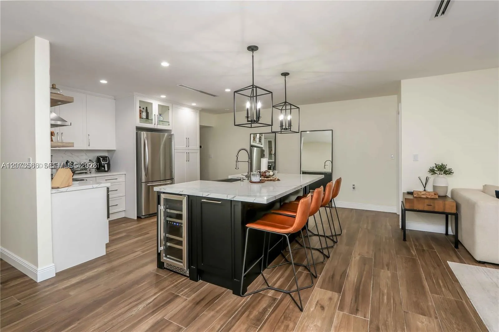Foto de propiedad en 16509 Fox Den Court, Miami Lakes, FL 33014 Miami Lakes con MLS# 