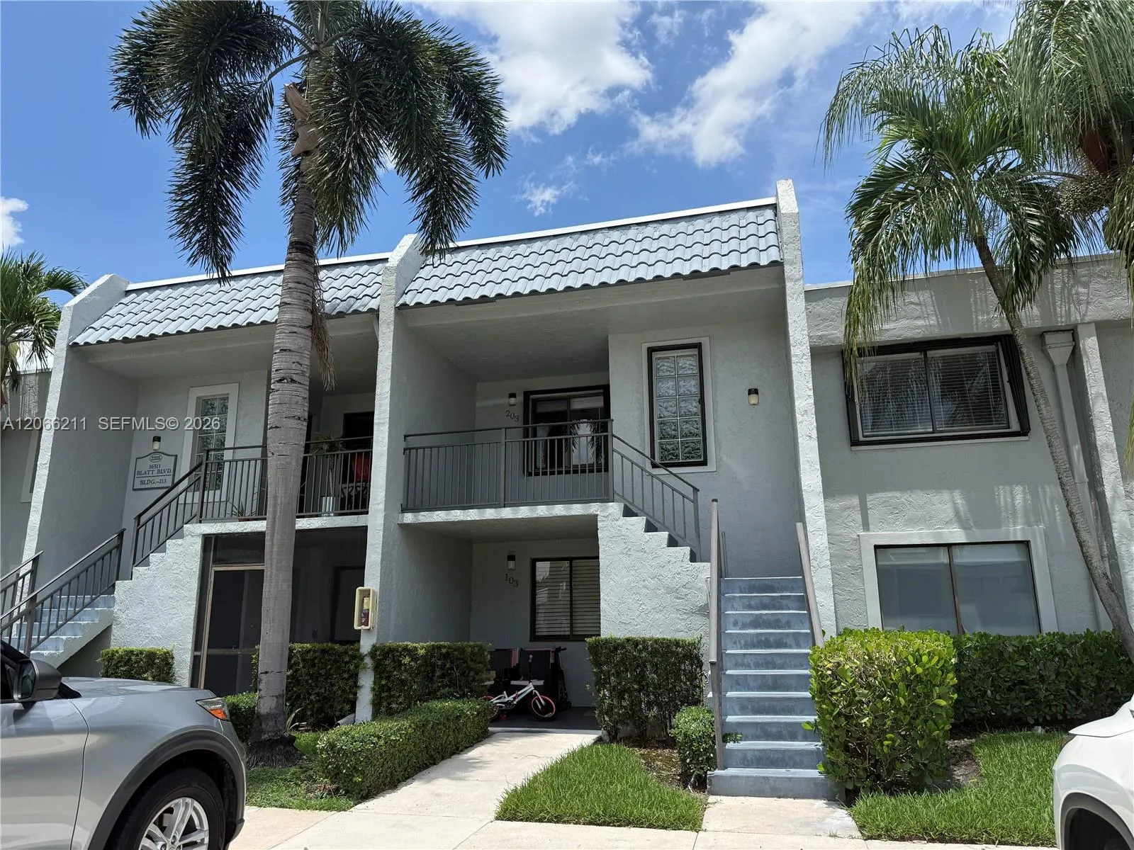 Foto de propiedad en 16511 Blatt Boulevard 203, Weston, FL 33326 Weston con MLS# 