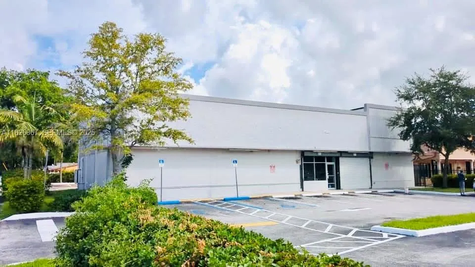 En Venta 16525 NW 27th Avenue, Miami Gardens, FL 33054, Miami Gardens, FL 33054