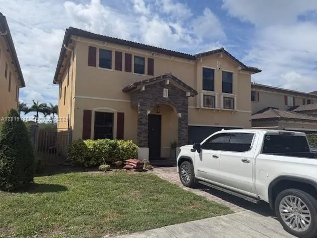 Foto de propiedad en 16564 SW 43rd Street, FL 33185  con MLS# 