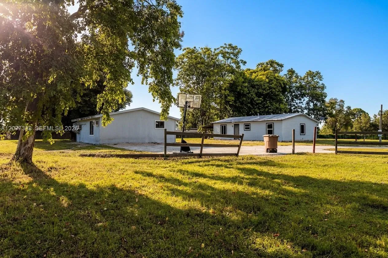 En Venta 1659 Crescent Avenue, FL 33935, FL 33935