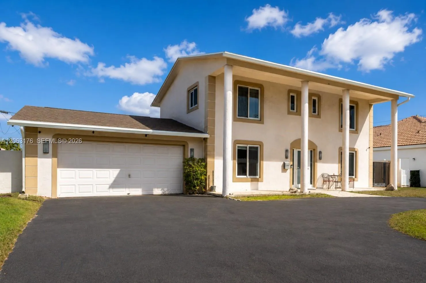 Foto de propiedad en 1660 NE 25th Avenue, Pompano Beach, FL 33062 Pompano Beach con MLS# 