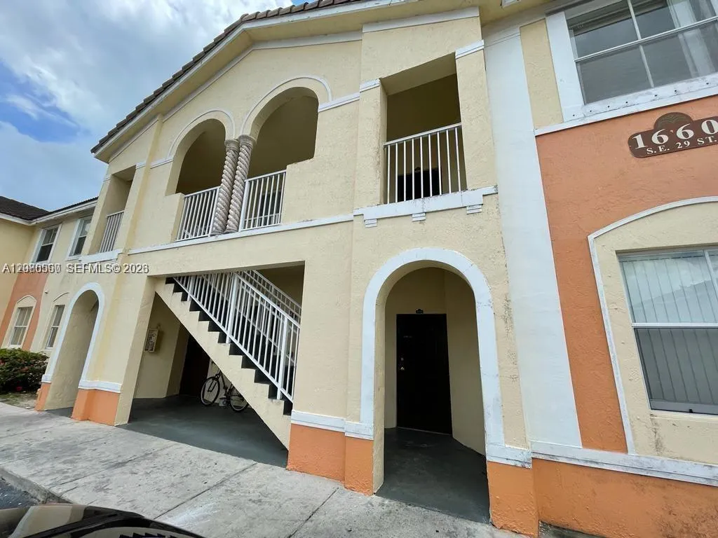 En Renta 1660 SE 29th Street 200, Homestead, FL 33035, Homestead, FL 33035