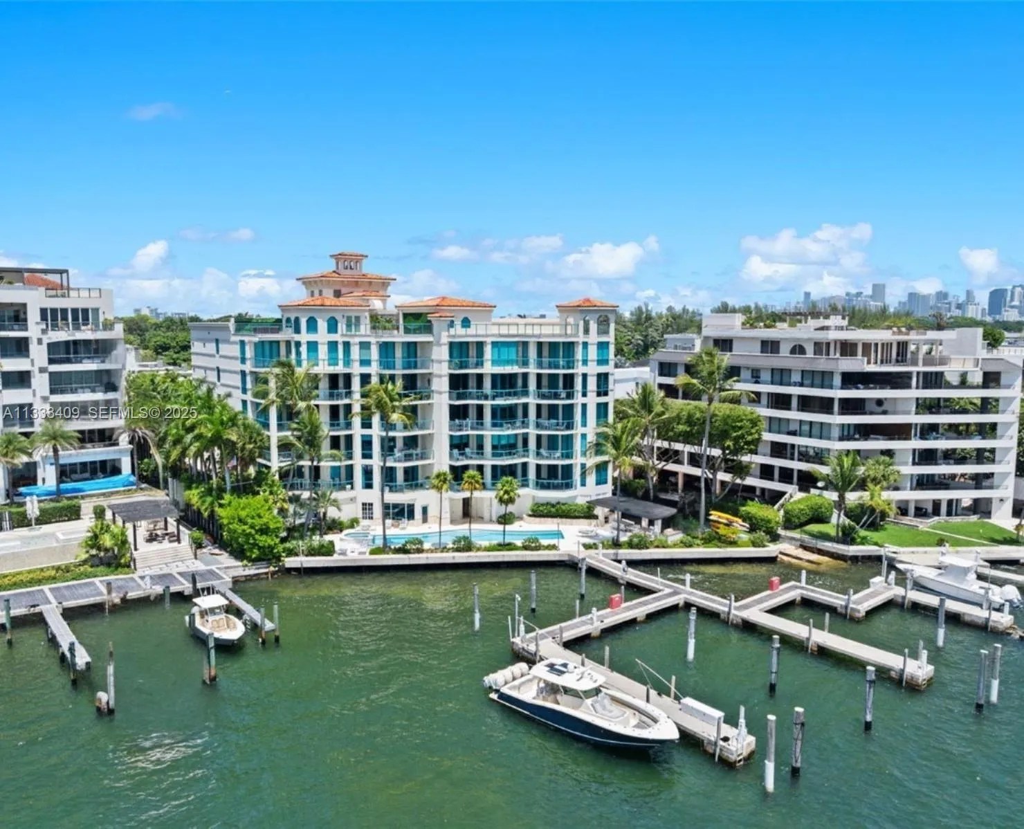 Foto de propiedad en 1660 W Glencoe Street 302, Coconut Grove, FL 33133 Coconut Grove con MLS# 