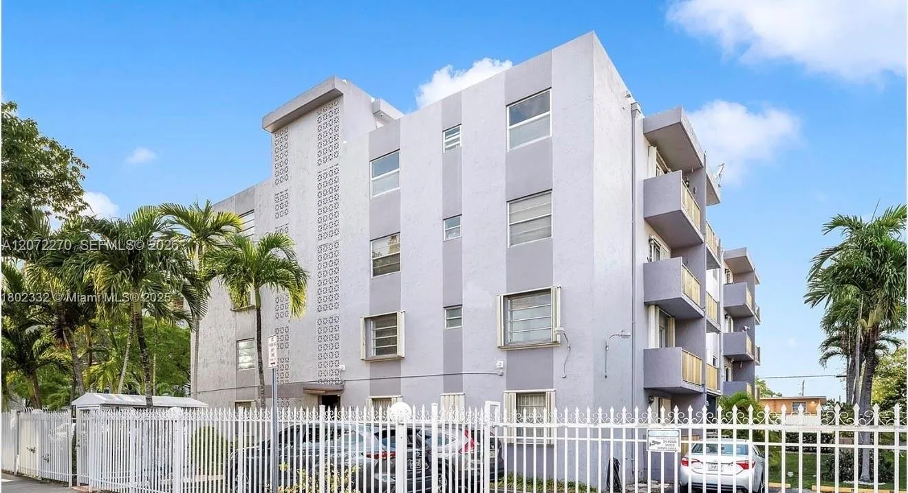 Foto de propiedad en 1661 SW 3rd Street 19, Miami, FL 33135 Miami con MLS# 
