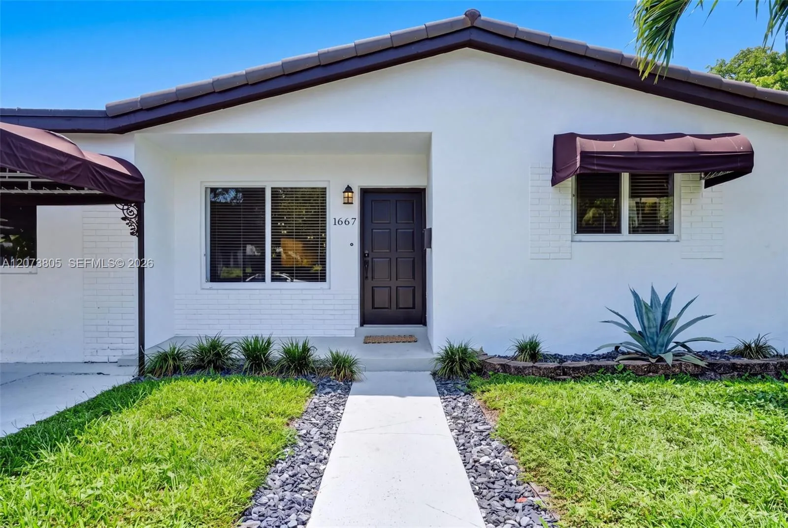 En Venta 1667 SW 10th Street, Miami, FL 33135, Miami, FL 33135