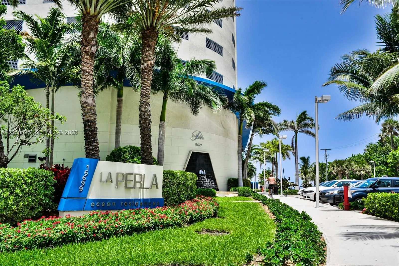 Foto de propiedad en 16699 Collins Avenue 2004, Sunny Isles Beach, FL 33160 Sunny Isles Beach con MLS# 