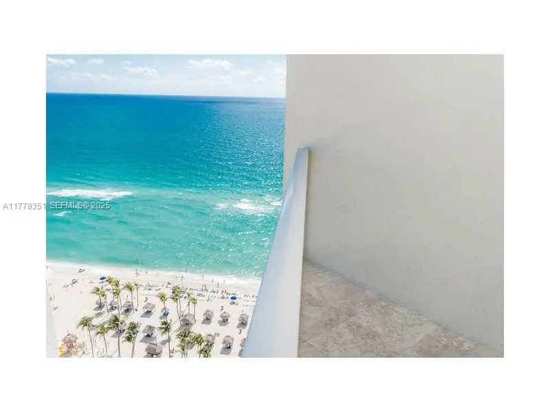 Foto de propiedad en 16699 Collins Avenue 2406, Sunny Isles Beach, FL 33160 Sunny Isles Beach con MLS#