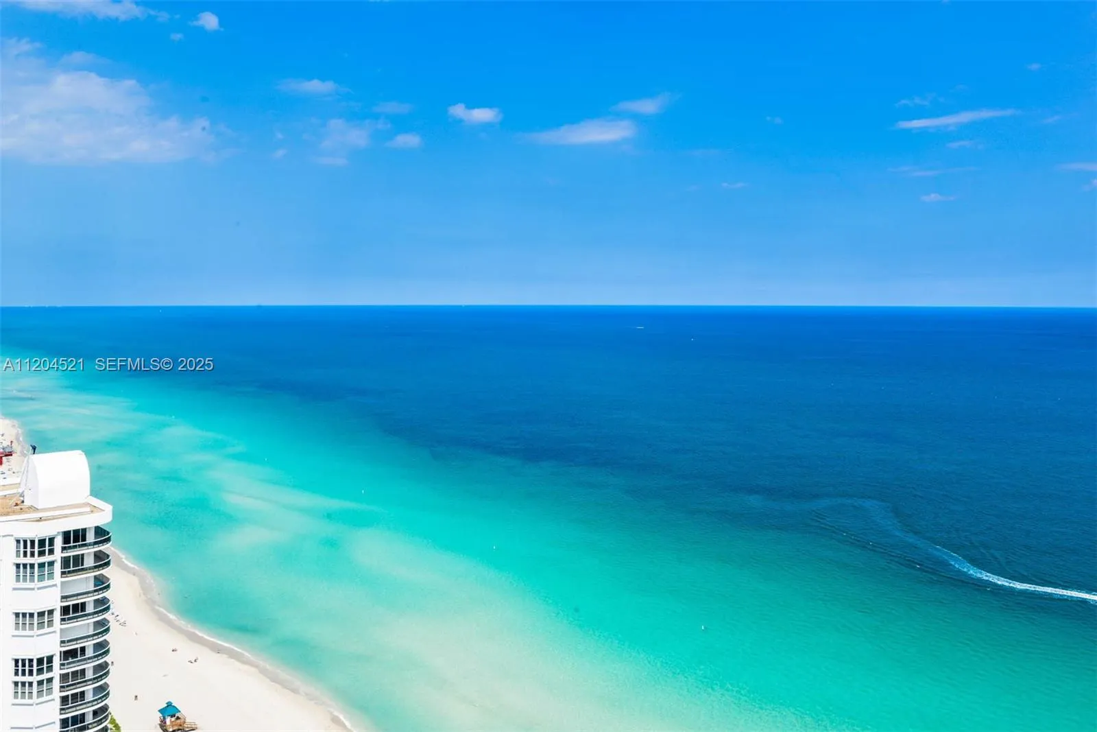Foto de propiedad en 16699 Collins Avenue 2704, Sunny Isles Beach, FL 33160 Sunny Isles Beach con MLS# 
