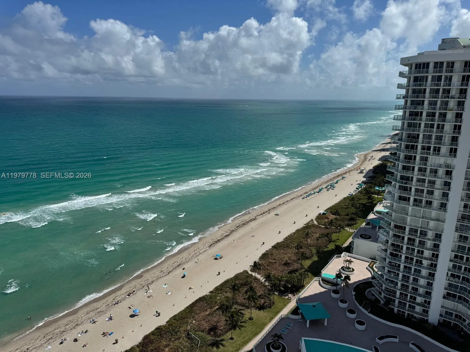 Foto de propiedad en 16699 Collins Avenue 2710, Sunny Isles Beach, FL 33160 Sunny Isles Beach con MLS# 