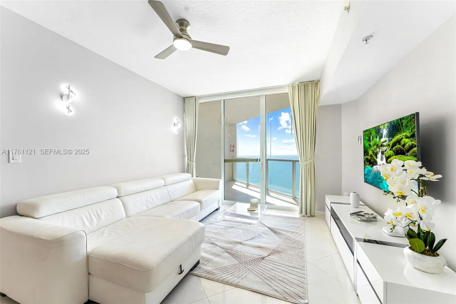 Foto de propiedad en 16699 Collins Avenue 2810, Sunny Isles Beach, FL 33160 Sunny Isles Beach con MLS#