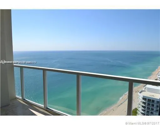 Foto de propiedad en 16699 Collins Avenue 3109, Sunny Isles Beach, FL 33160 Sunny Isles Beach con MLS# 