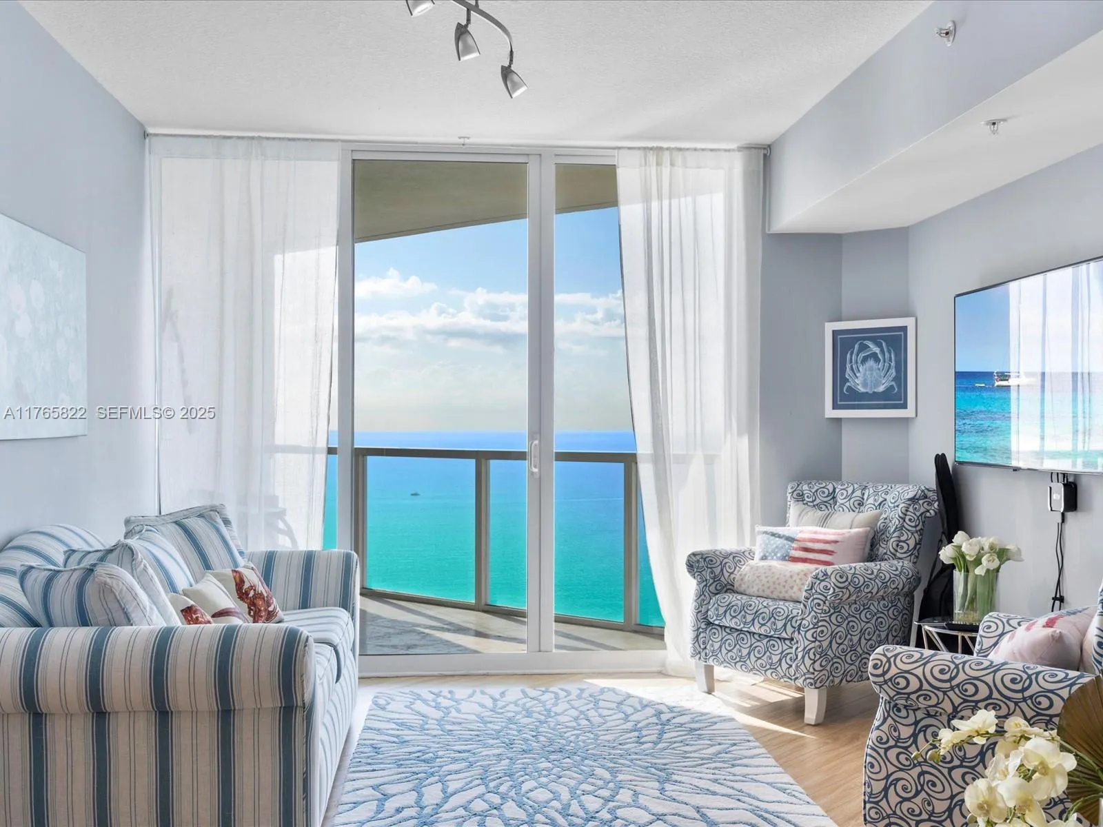 Foto de propiedad en 16699 Collins Avenue 3710, Sunny Isles Beach, FL 33160 Sunny Isles Beach con MLS# 