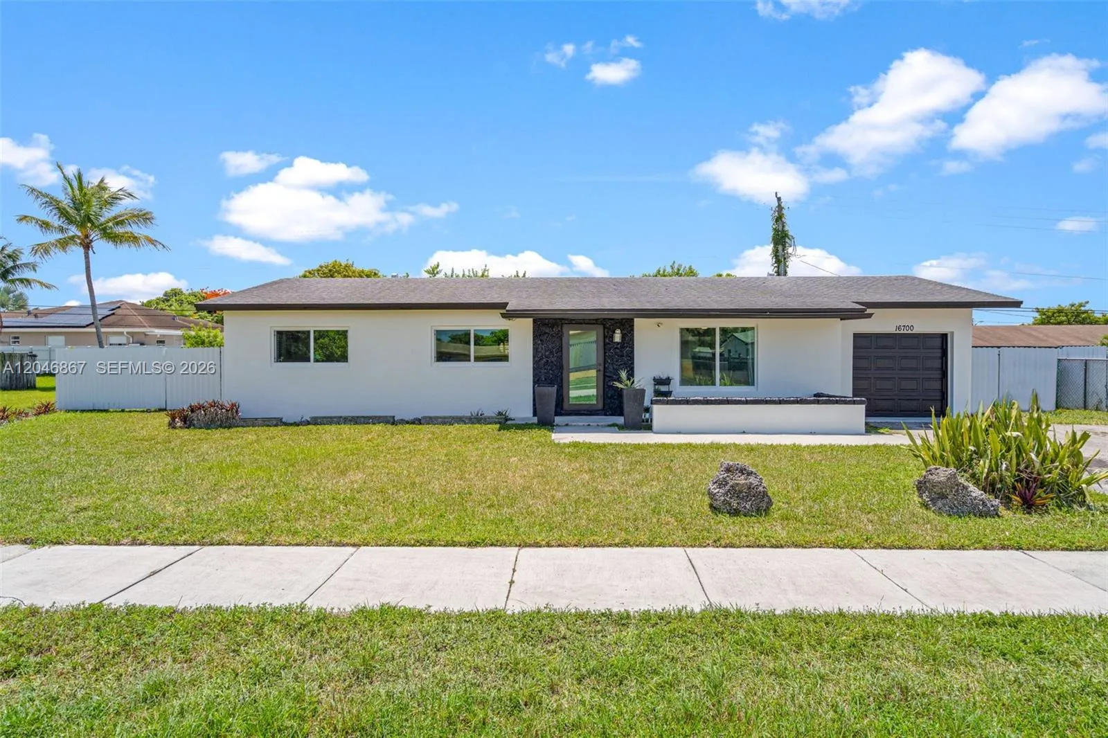 Vendido 16700 SW 102nd Place, Miami, FL 33157, Miami, FL 33157