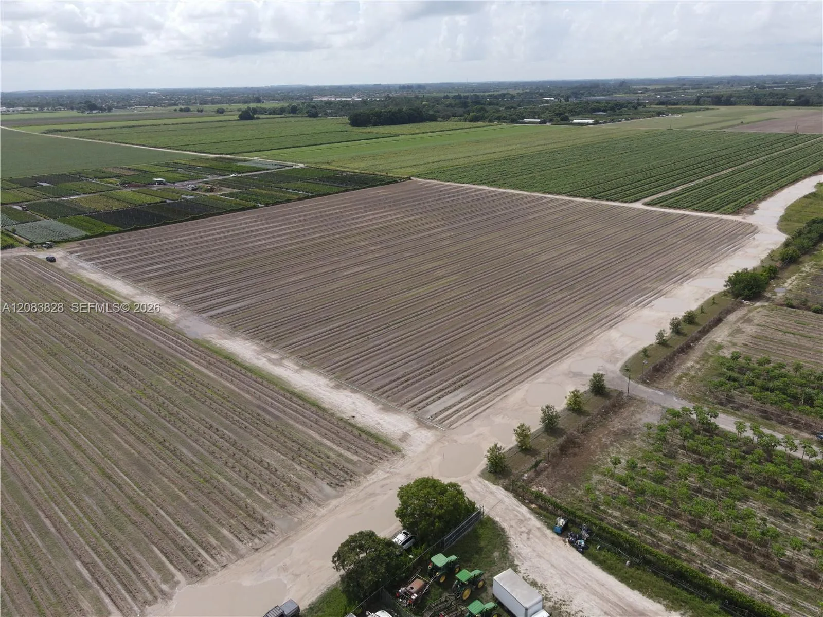 Foto de propiedad en 16700 SW 164th Street, Miami, FL 33187 Miami con MLS# 
