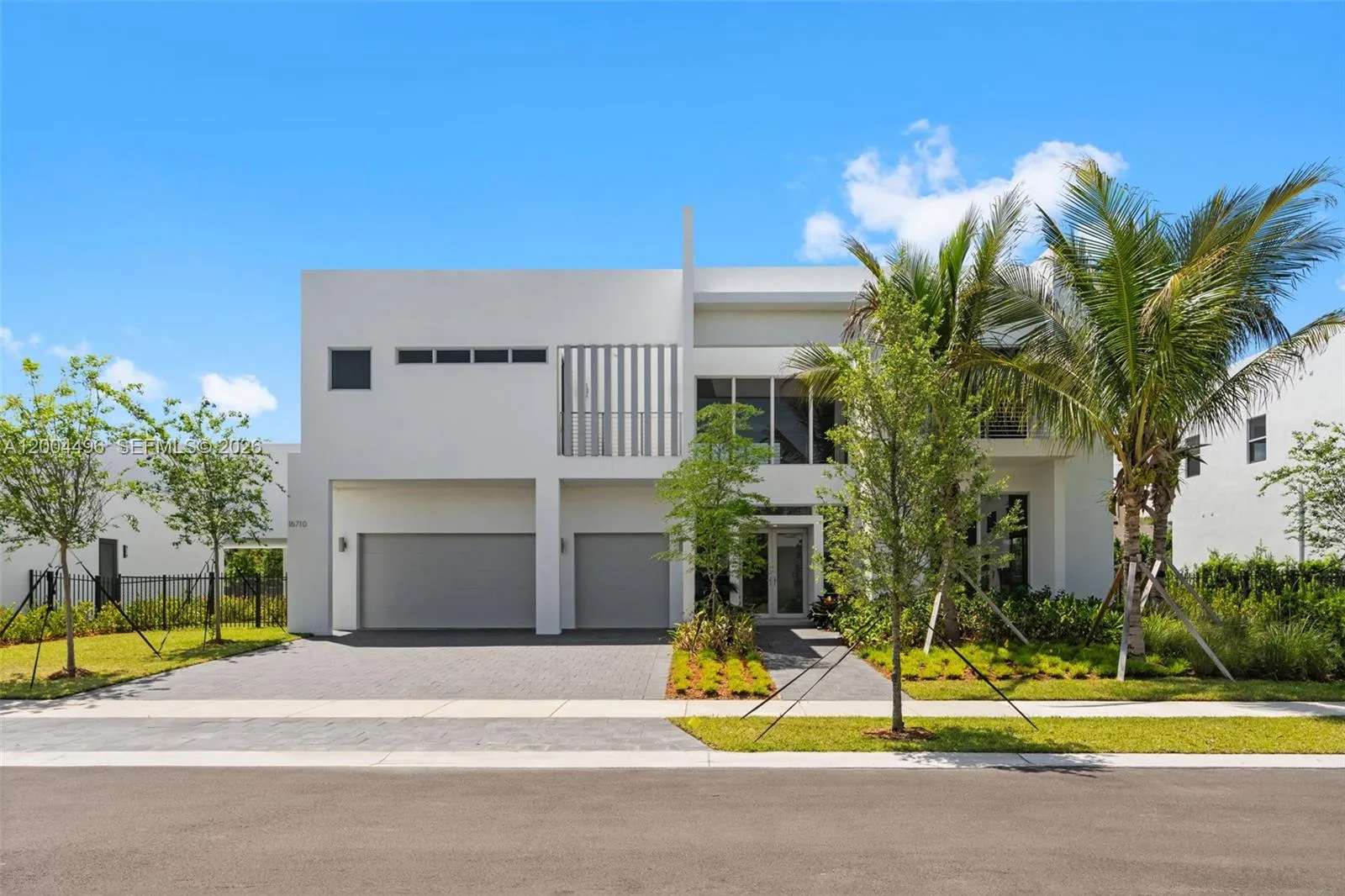Foto de propiedad en 16710 Botaniko Drive N, Weston, FL 33326 Weston con MLS# 