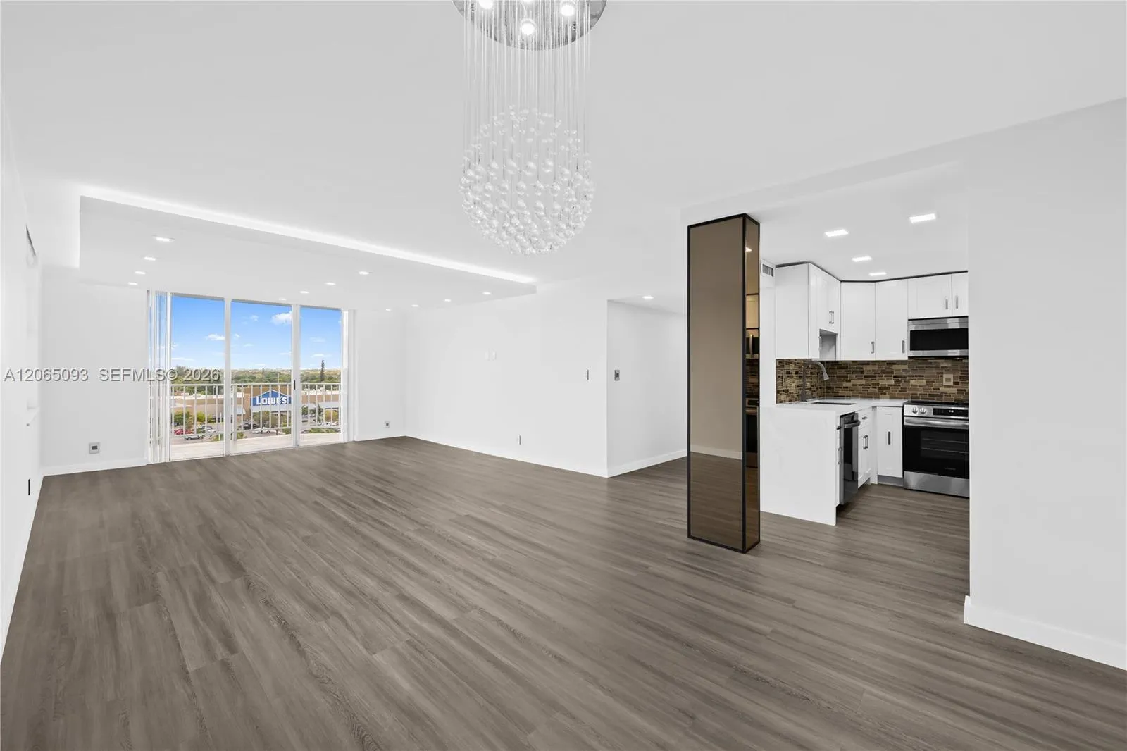 Foto de propiedad en 16710 NE 9th Avenue 802, North Miami Beach, FL 33162 North Miami Beach con MLS# 