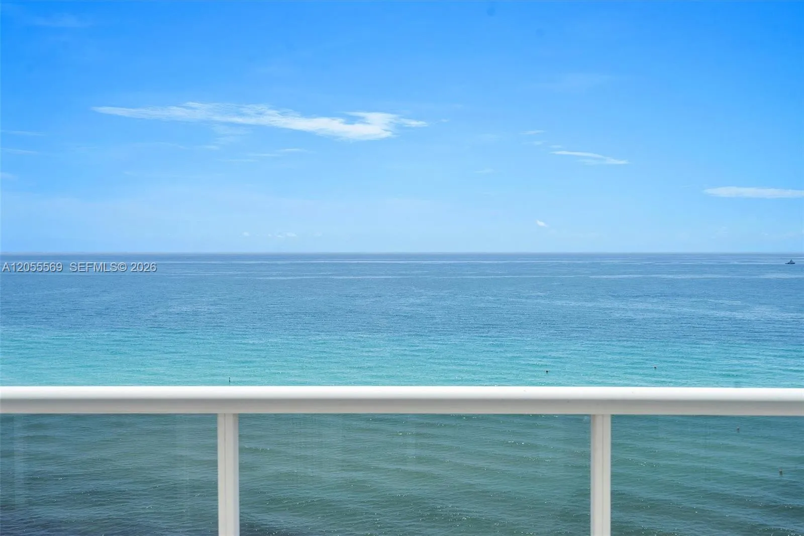 Foto de propiedad en 16711 Collins Avenue 1207, Sunny Isles Beach, FL 33160 Sunny Isles Beach con MLS# 