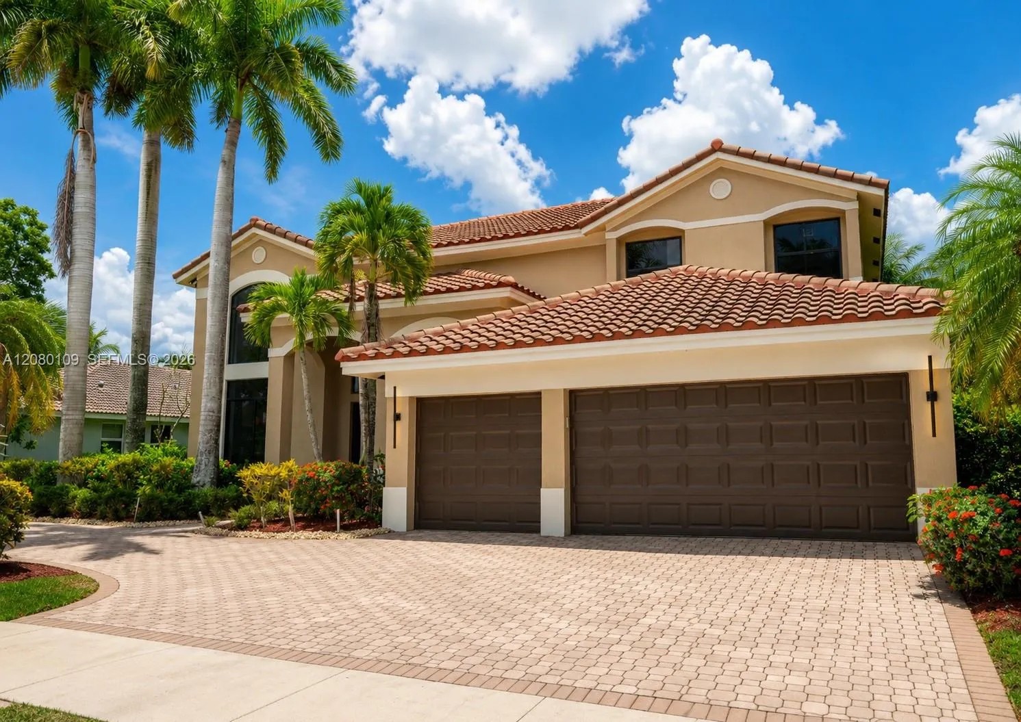 Foto de propiedad en 1672 Victoria Pointe Circle, Weston, FL 33327 Weston con MLS# 