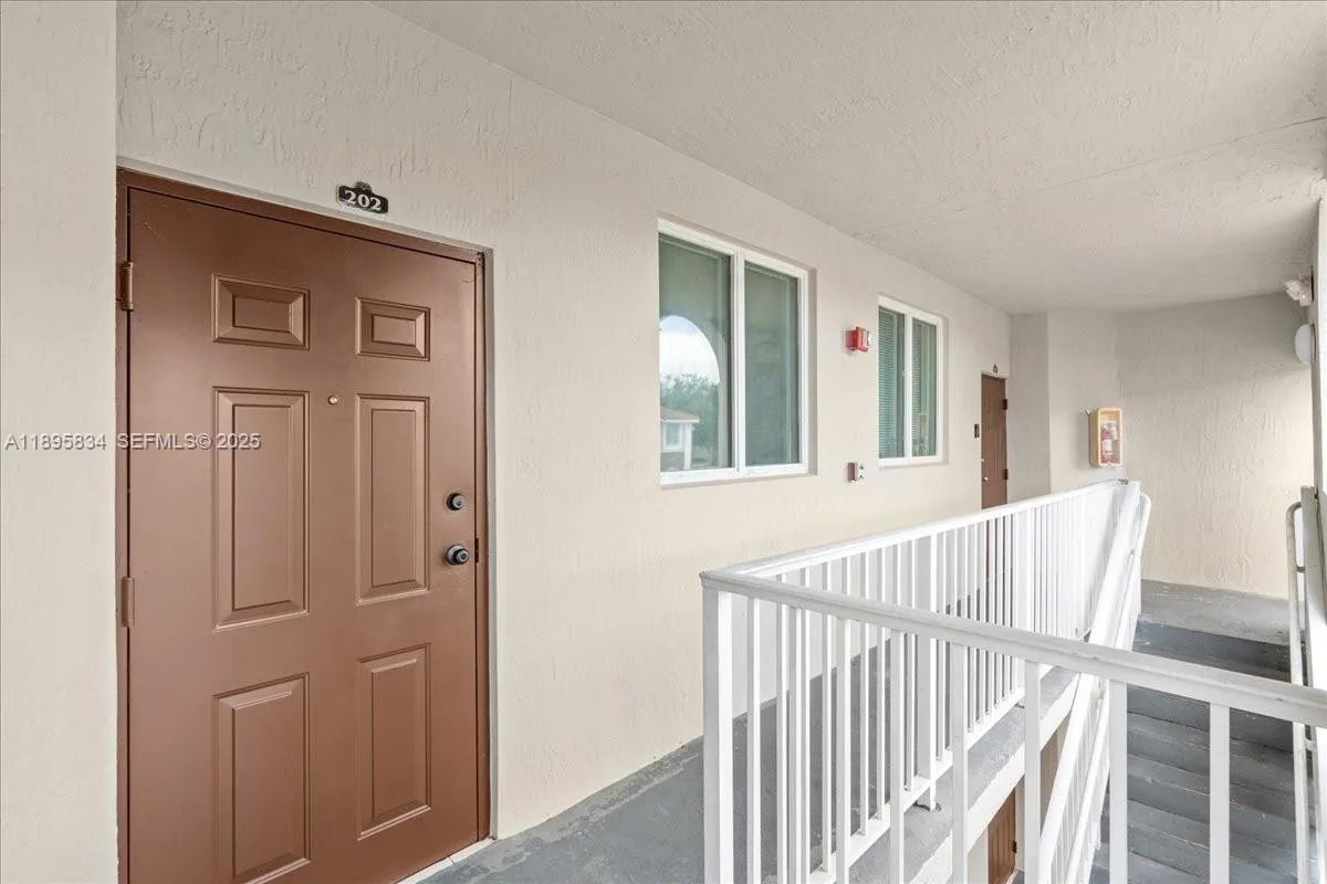 Foto de propiedad en 1677 SE 27th Court 202, Homestead, FL 33035 Homestead con MLS# 