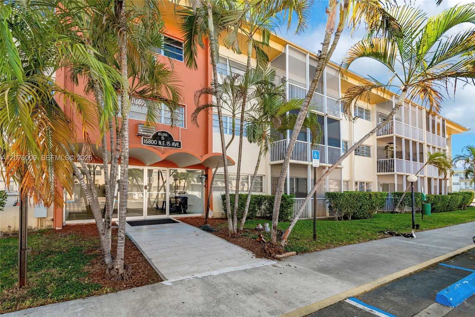 En Renta 16800 NE 15th Avenue 115, Miami, FL 33162, Miami, FL 33162