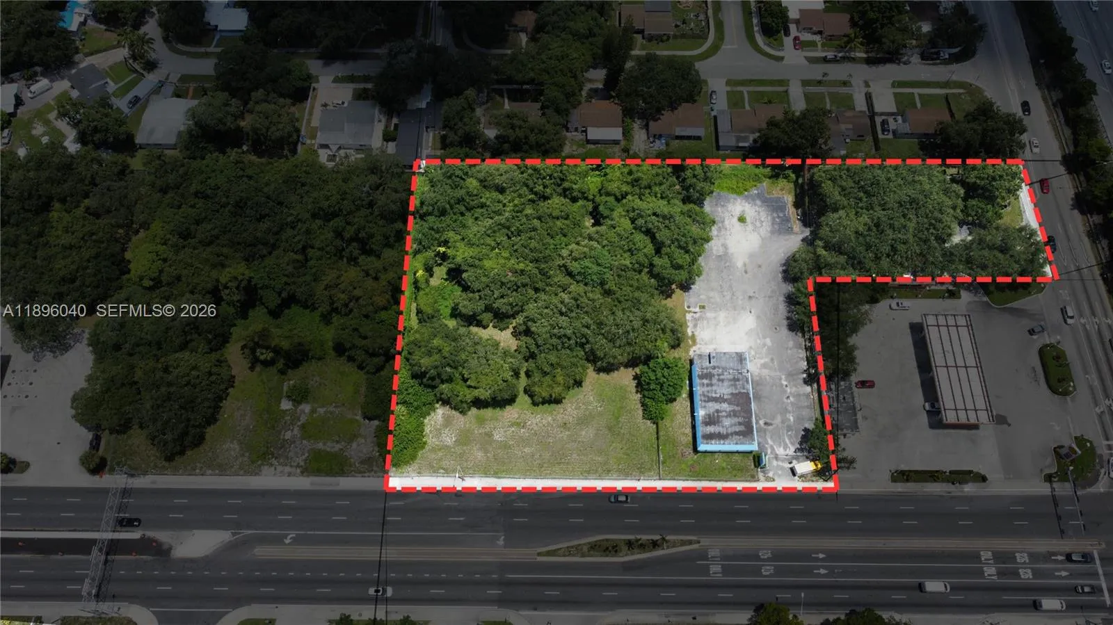 Foto de propiedad en 16801 NW 27th Avenue, Miami Gardens, FL 33056 Miami Gardens con MLS# 