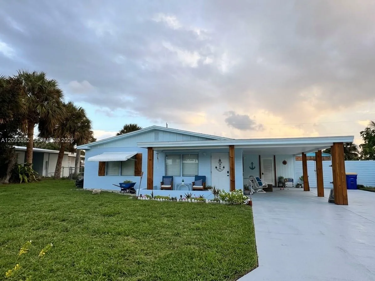 En Venta 1684 NE Hilltop Street, Jensen Beach, FL 34957, Jensen Beach, FL 34957