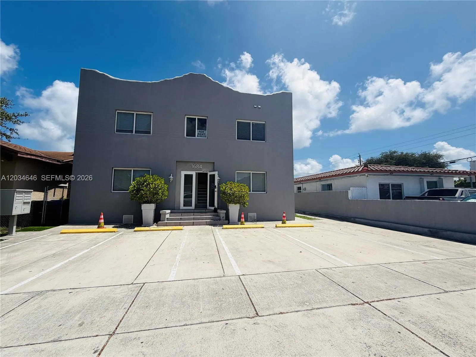 En Venta 1684 SW 10th Street, Miami, FL 33135, Miami, FL 33135