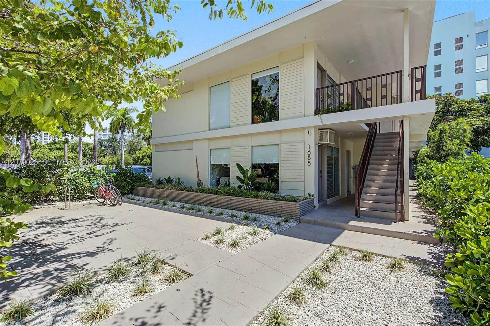 Foto de propiedad en 1685 Jefferson Avenue 16, Miami Beach, FL 33139 Miami Beach con MLS# 