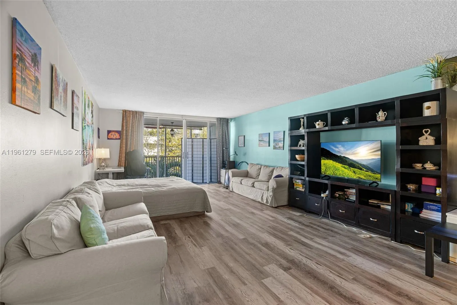 Foto de propiedad en 1690 NE 191st Street 3141, Miami, FL 33179 Miami con MLS# 