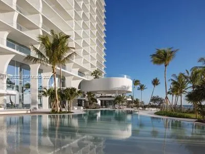 Foto de propiedad en 16901 Collins Avenue 1402, Sunny Isles Beach, FL 33160 Sunny Isles Beach con MLS# 