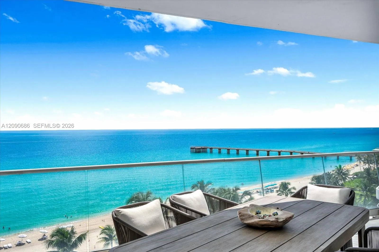 En Venta 16901 Collins Avenue 803, Sunny Isles Beach, FL 33160, Sunny Isles Beach, FL 33160