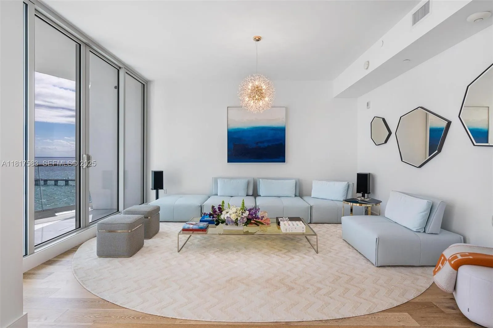 Foto de propiedad en 16901 Collins Avenue 902, Sunny Isles Beach, FL 33160 Sunny Isles Beach con MLS# 