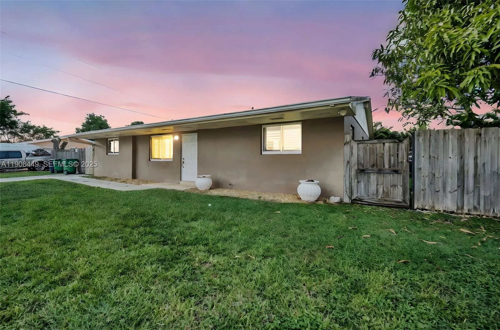 Foto de propiedad en 16901 SW 298th Street, Homestead, FL 33030 Homestead con MLS# 