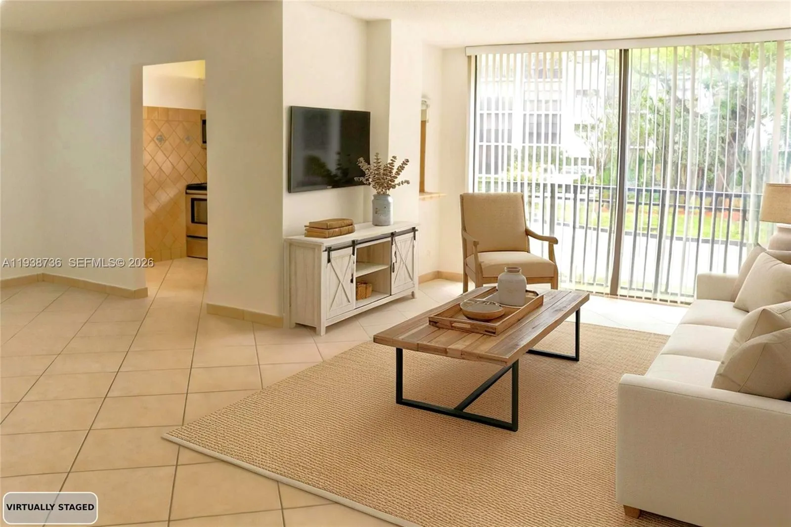 Foto de propiedad en 16919 N Bay Road 118, Sunny Isles Beach, FL 33160 Sunny Isles Beach con MLS# 