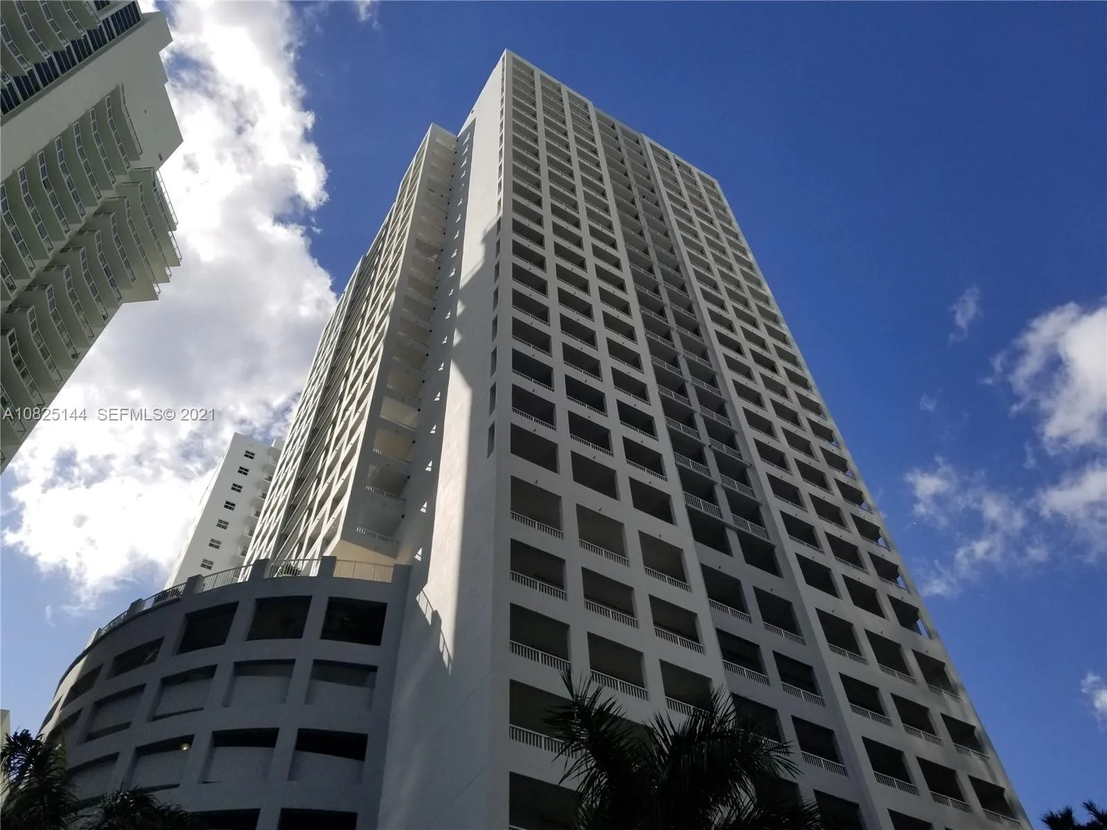 Foto de propiedad en 170 SE 14th Street 1507, Miami, FL 33131 Miami con MLS# 