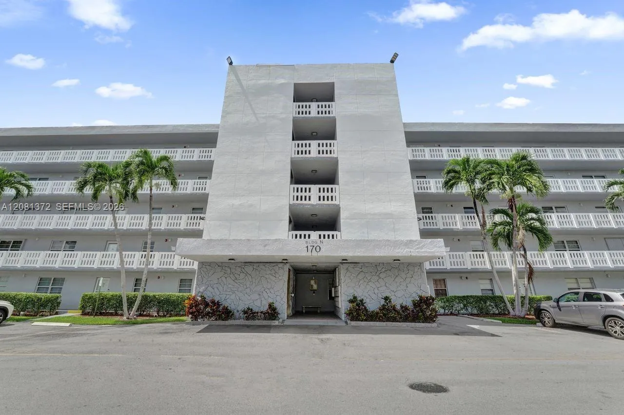 En Venta 170 SE 5th Avenue 405, Dania Beach, FL 33004, Dania Beach, FL 33004