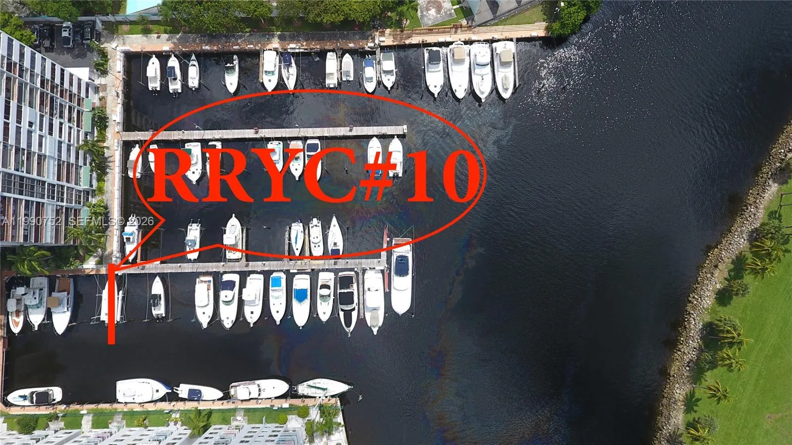 Foto de propiedad en 1700 N River Drive, Miami, FL 33125 Miami con MLS# 