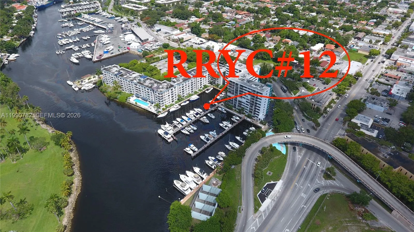 Foto de propiedad en 1700 N River Drive, Miami, FL 33125 Miami con MLS# 