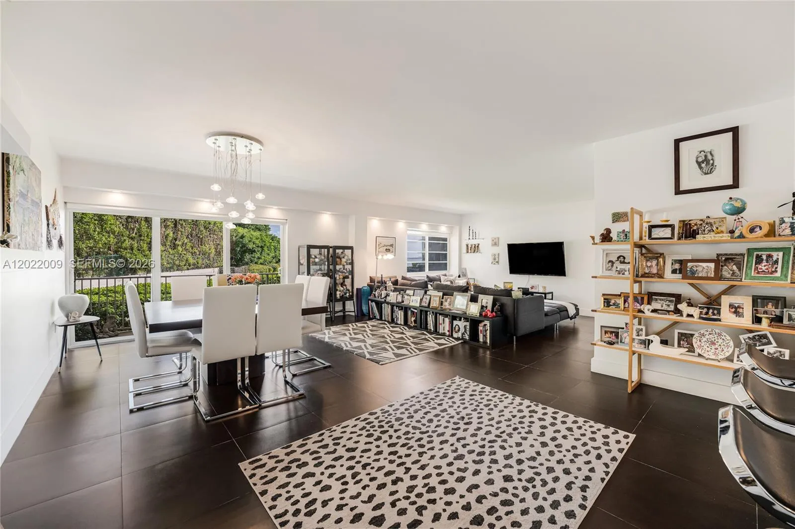 Foto de propiedad en 1700 NE 105th Street 108, Miami Shores, FL 33138 Miami Shores con MLS# 