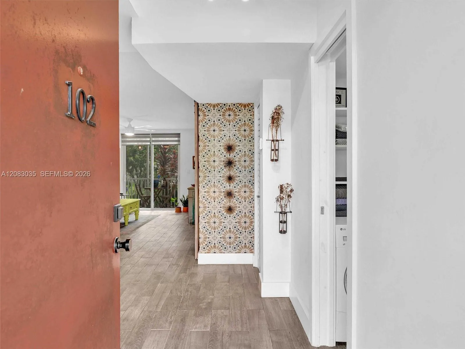 En Renta 1700 NE 191st Street 102, Miami, FL 33179, Miami, FL 33179