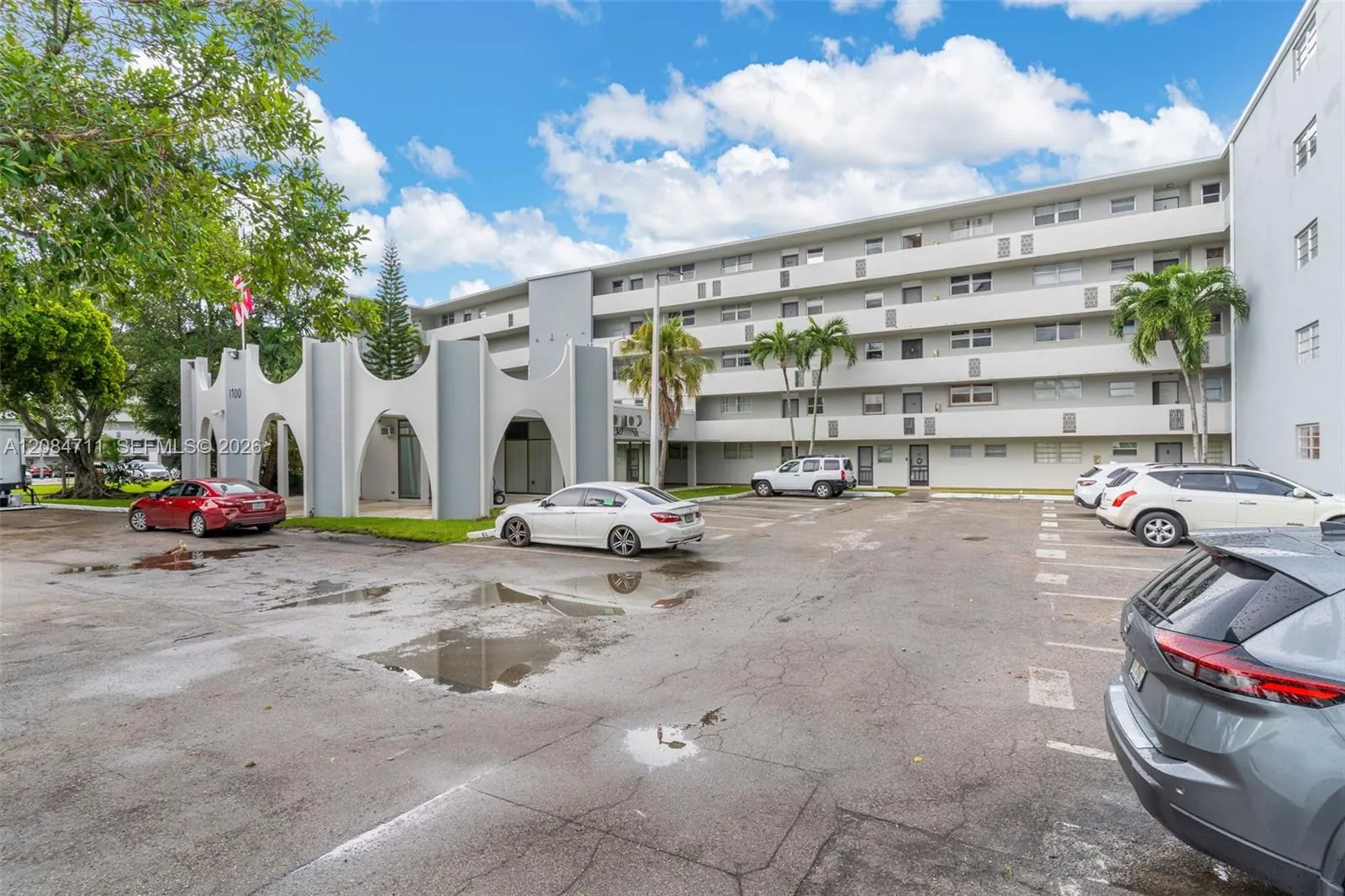 En Venta 1700 NE 191st Street 508, Miami, FL 33179, Miami, FL 33179