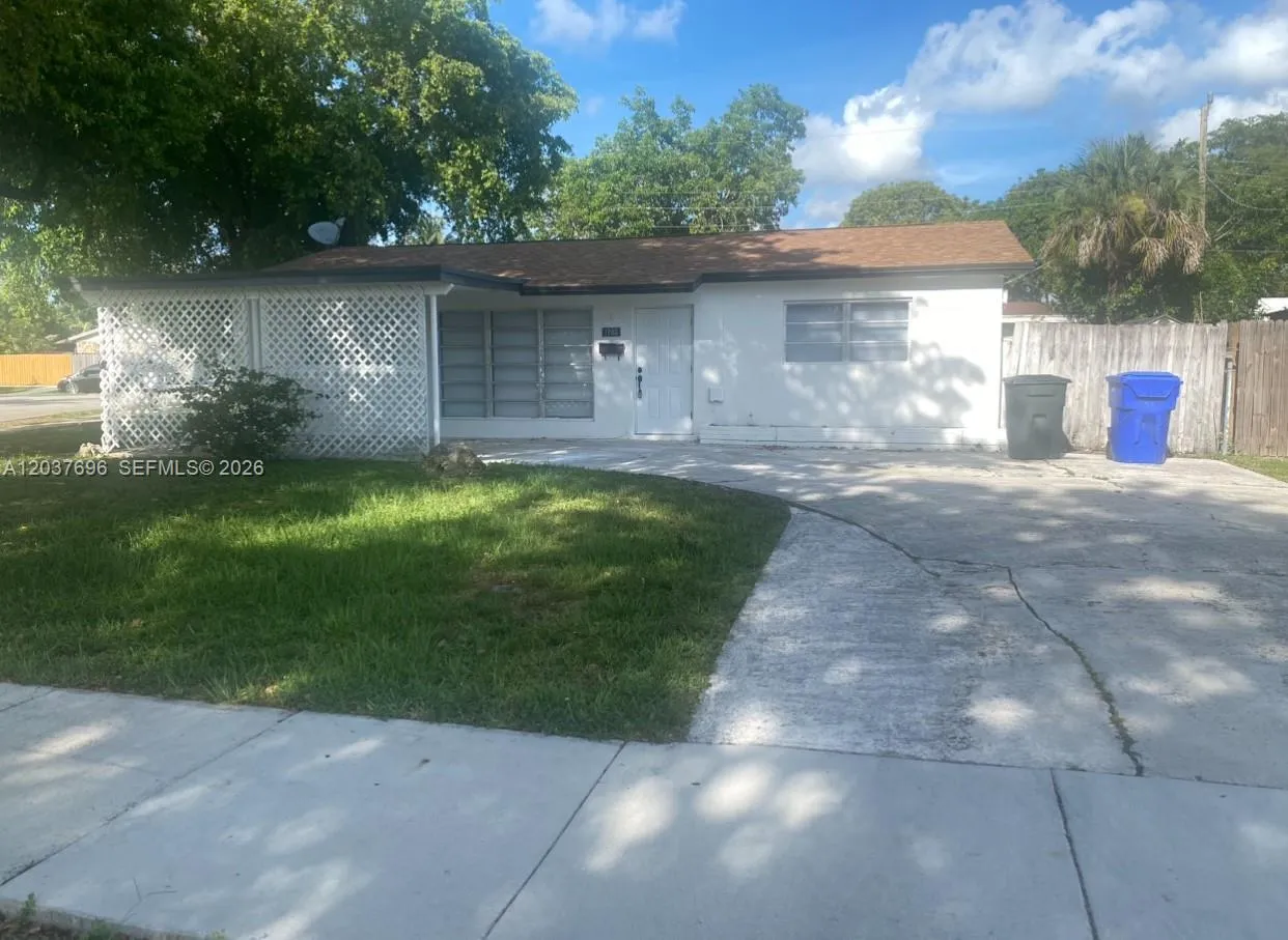 Vendido 1700 SW 69th Terrace, North Lauderdale, FL 33068, North Lauderdale, FL 33068