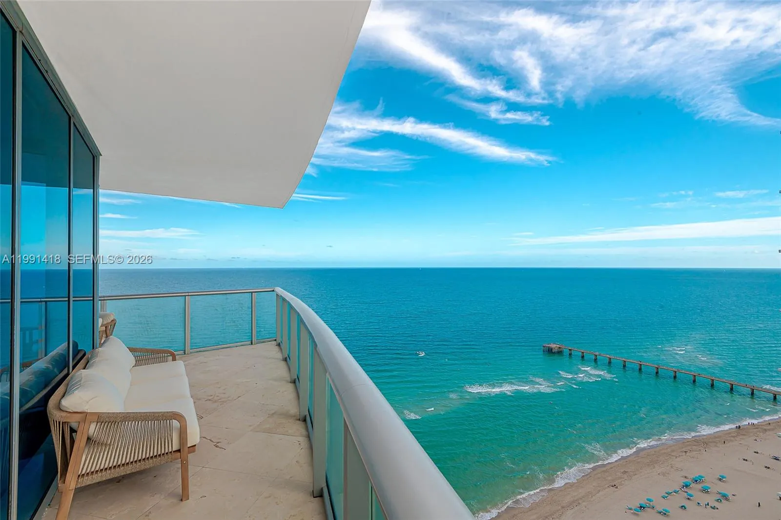 Foto de propiedad en 17001 Collins Avenue 3101, Sunny Isles Beach, FL 33160 Sunny Isles Beach con MLS# 