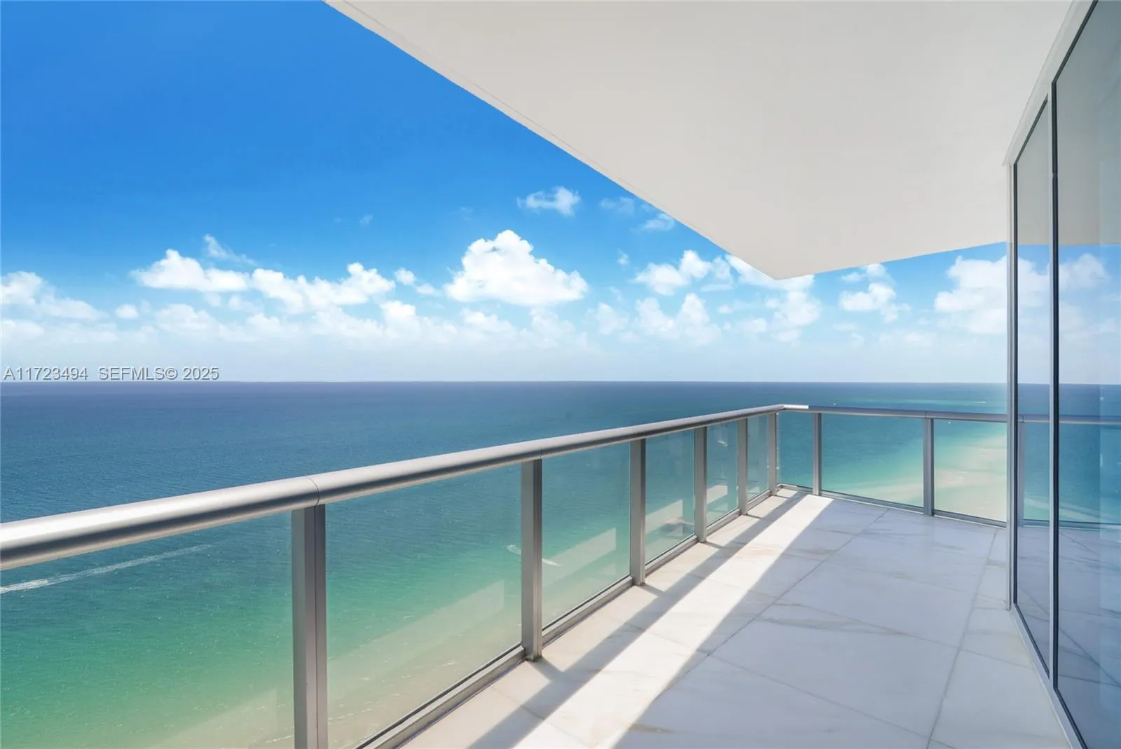 Foto de propiedad en 17001 Collins Avenue 4101, Sunny Isles Beach, FL 33160 Sunny Isles Beach con MLS#
